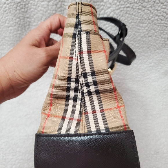 Burberry Handbag - Picture 8 of 9